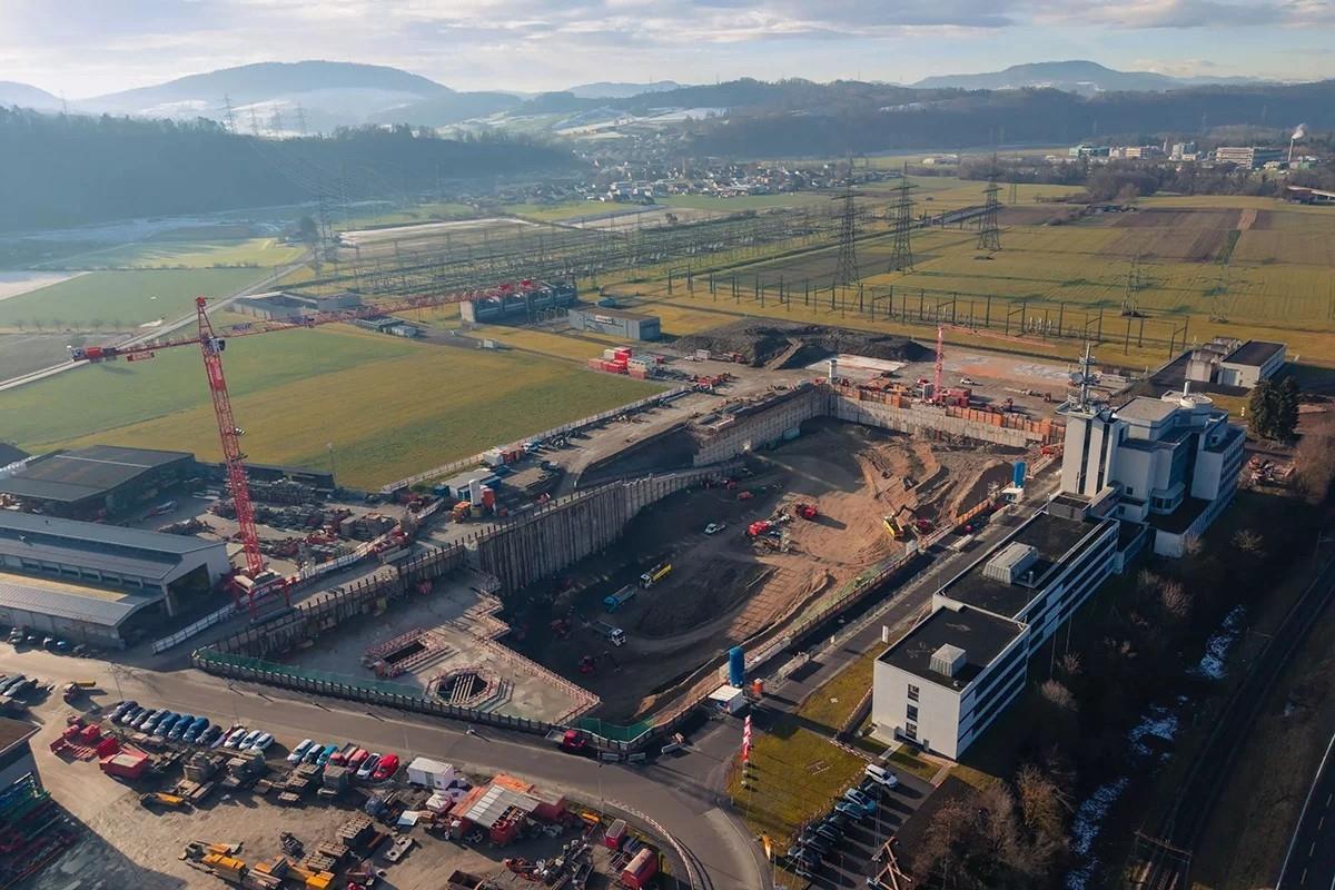 İsviçre'de 2.1 GWh kapasiteli dünyanın en büyük redoks akış bataryası inşa ediliyor
